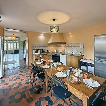 Maison Spacieuse Au Coeur De La Loire - 15 Pers.